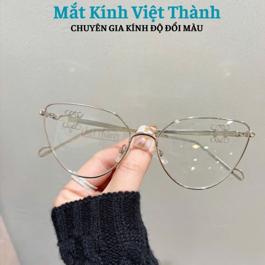  Gọng kim loại dáng mắt mèo xếch retro  Nhận cắt cận viễn loạn theo yêu cầu Mắt Kính Việt Thành