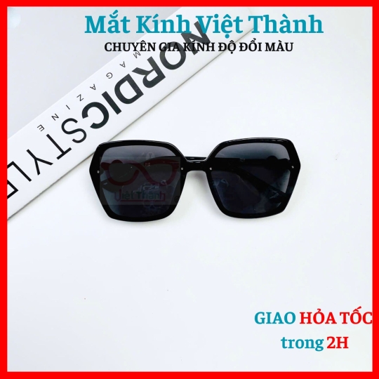  Kính mát dáng lục giác chân phối họa tiết sang trọng Mắt Kính Việt Thành